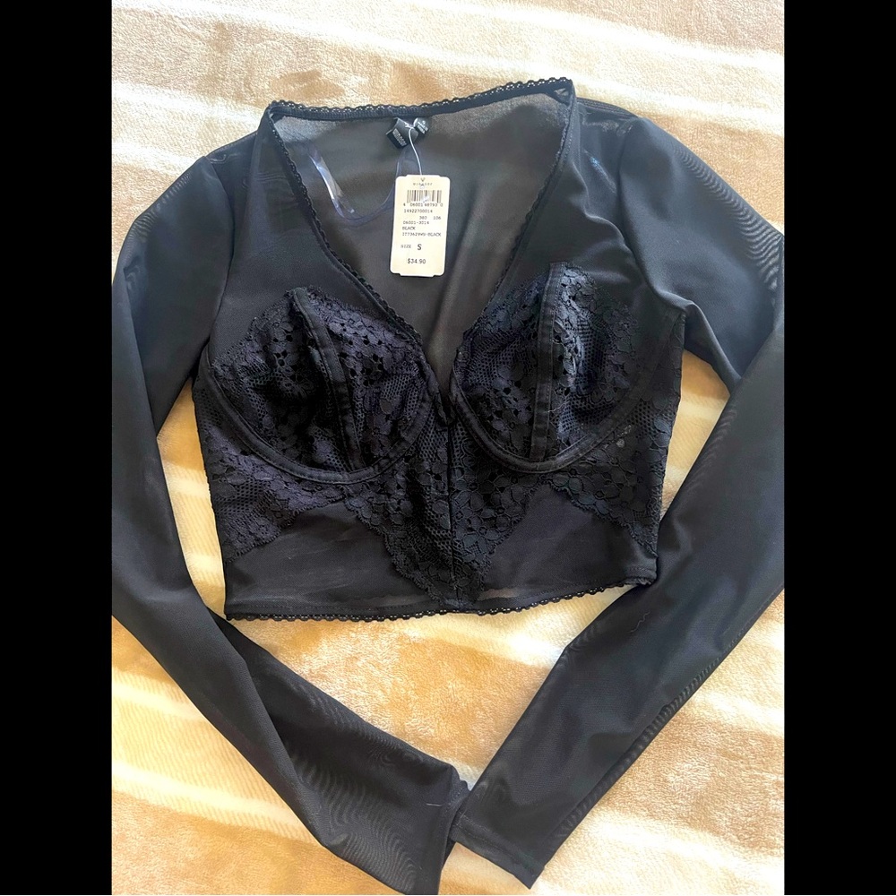 LACE  BUSTER CROP